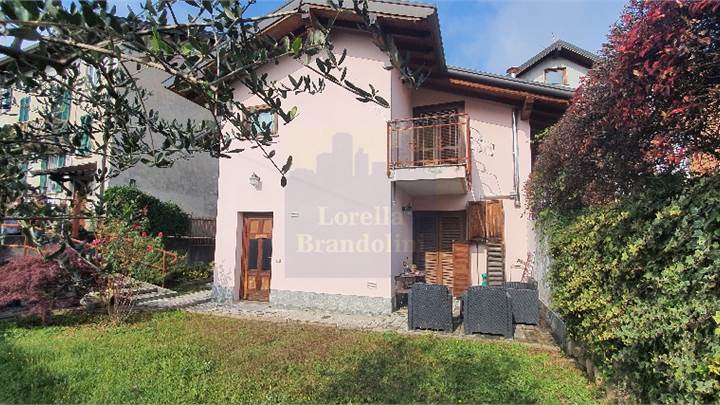 Town House for sale in Varese