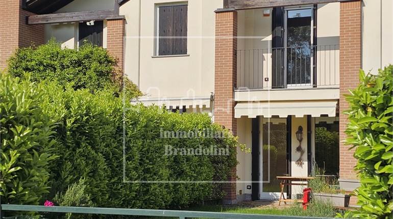 Villa for sale in Varese