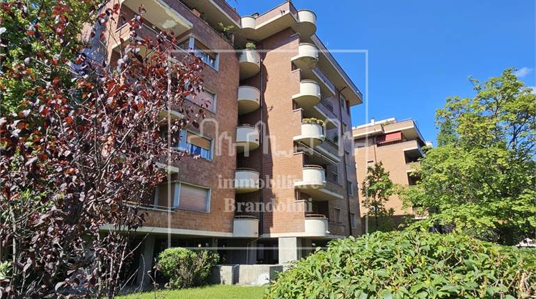 2 bedroom apartment for sale in Varese
