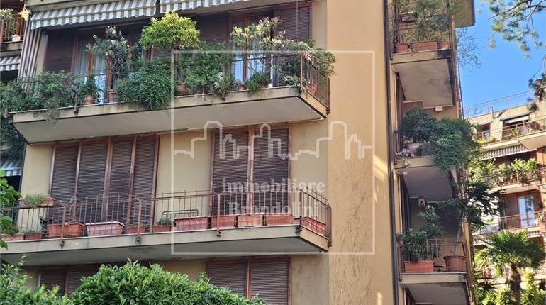3+ bedroom apartment for sale in Varese