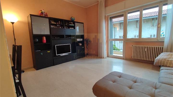 Appartamento in vendita a Luvinate