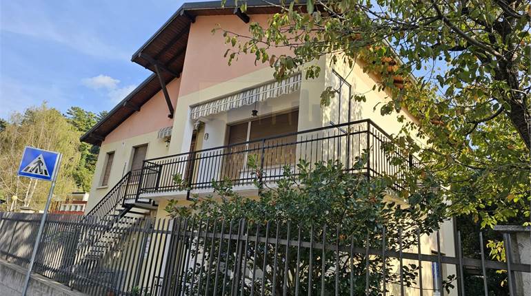 Casa singola in vendita a Luvinate