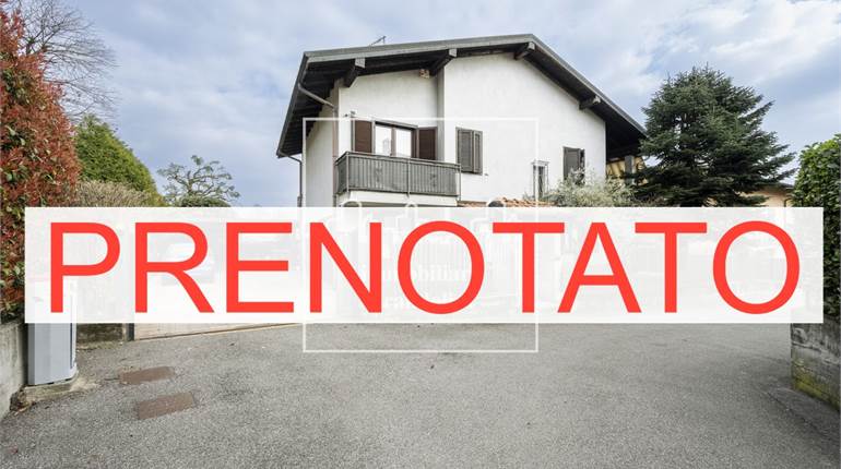 Villa in vendita a Besozzo