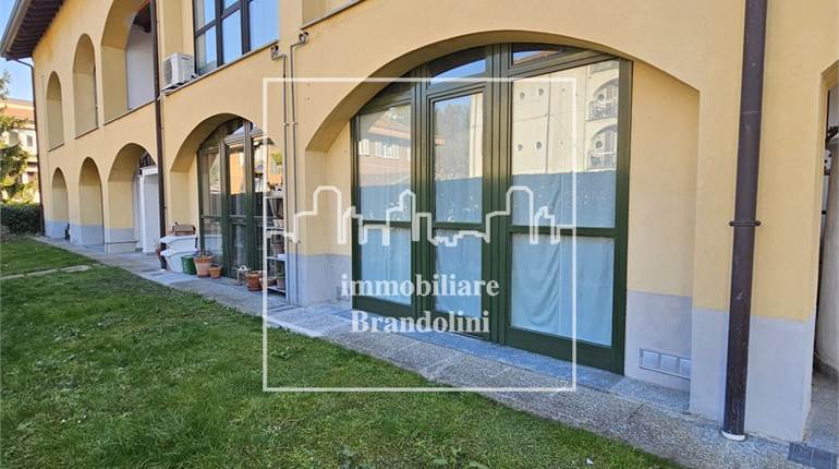 2 locali in Vendita a Luvinate (VA)