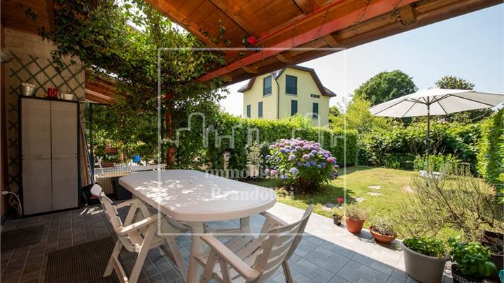 Villetta schiera in vendita a Varese