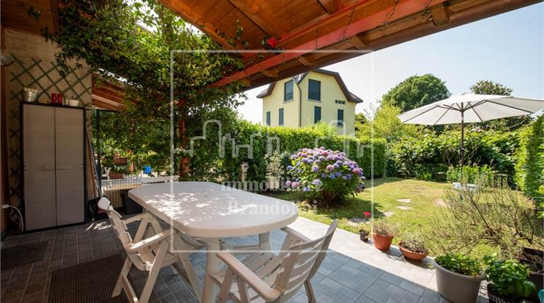 Terraced house for sale in Varese