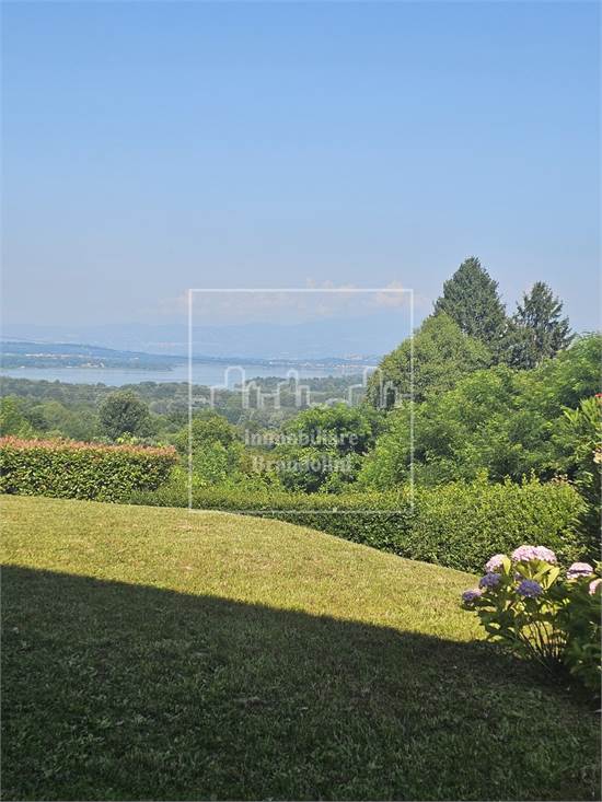vista dal living e dalla camera
