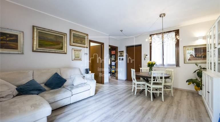 Terraced house for sale in Varese