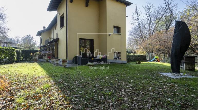 Terraced house for sale in Varese