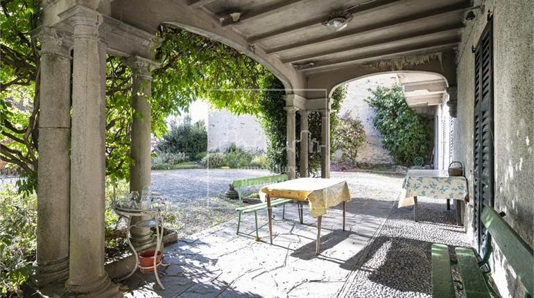 Town House for sale in Barasso