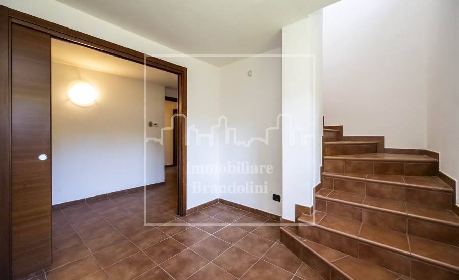 atrio ingresso al piano terreno