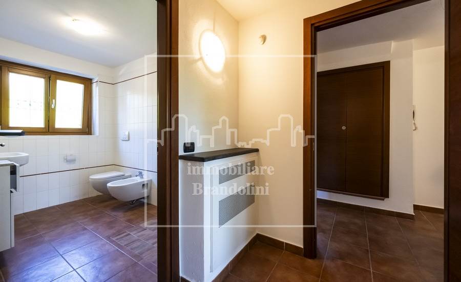 disimpegno e bagno piano terreno