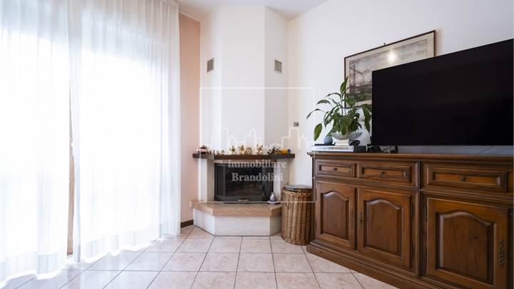 3 locali in vendita a Comerio