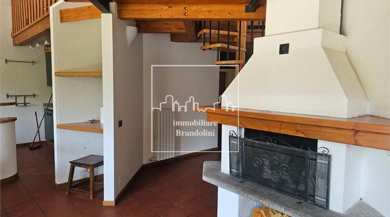 2 locali in vendita a Luvinate