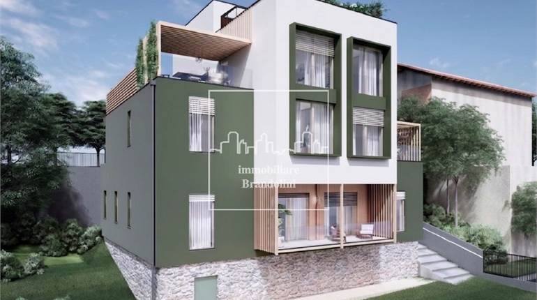 Attico in vendita a Luvinate