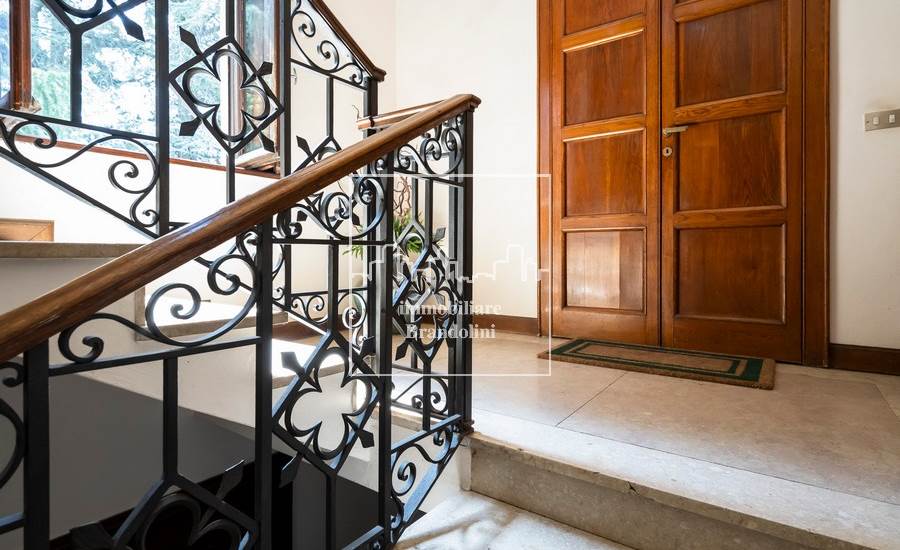 dettaglio scala comune
